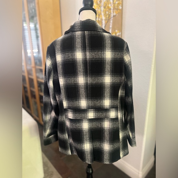 Old Navy - black, white and grey checkered double breasted coat - Picture 6 of 12